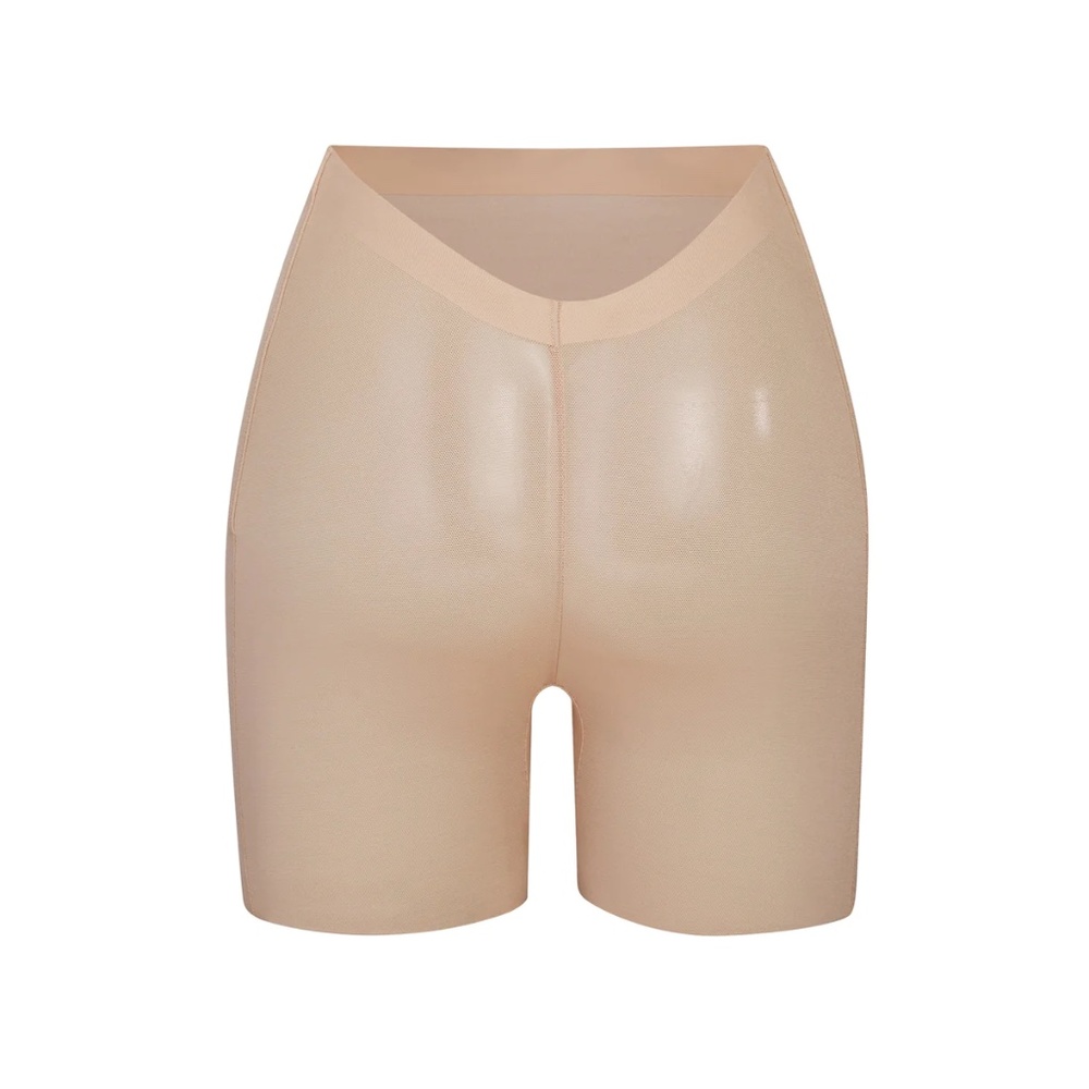 SKIMS SHEER SCULPT LOW BACK SHORT (SMALL)